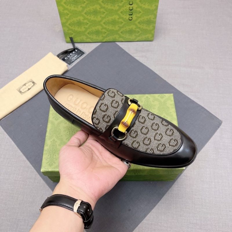G*u*i leather shoes